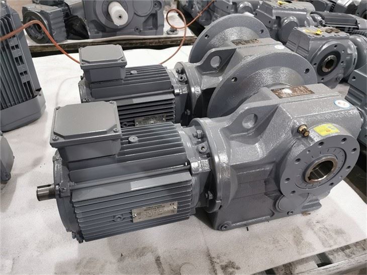 110 Kw 147 HP Gear Motor